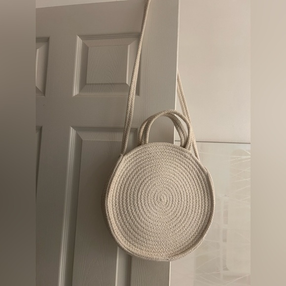 Primark Handbags - Primark Circle Woven Crossbody Purse🤍